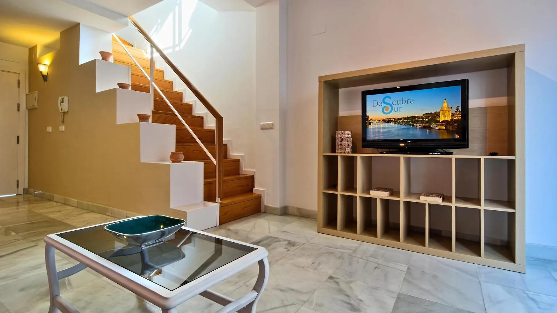 Apartamento DescubreHome Sol Puerta del Osario Terraza Privada Sevilla España