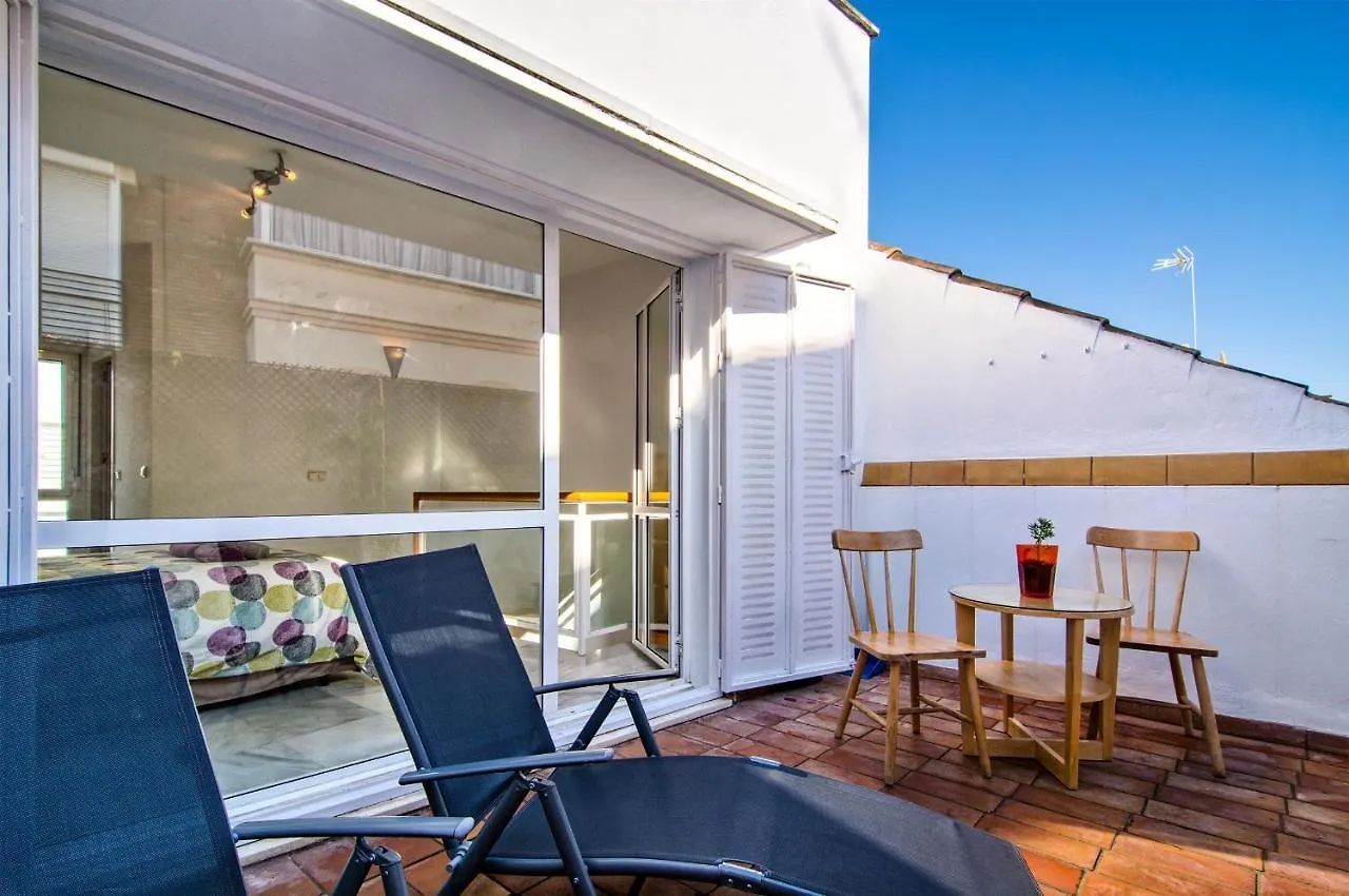Apartamento DescubreHome Sol Puerta del Osario Terraza Privada Sevilla